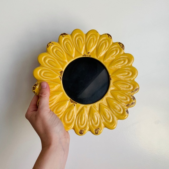 Other - Sunflower Round Picture Frame 🌻